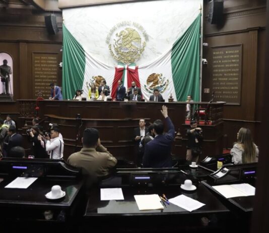 Otorgará Congreso “Medalla Michoacán al Mérito Docente” a Rafael Lara Hernández