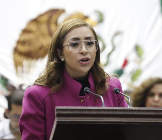 Grecia Aguilar presenta iniciativa para garantizar flexibilidad laboral y fomentar la crianza activa