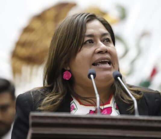 Belinda Iturbide propone conmemorar a Cuca García cada 17 de octubre