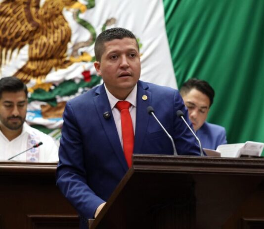 Busca Vicente Gómez tipificar como delito terapias de conversión