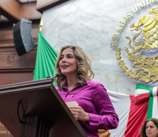 Estoy legislando en serio, para que nadie se quede atrás: Brissa Arroyo