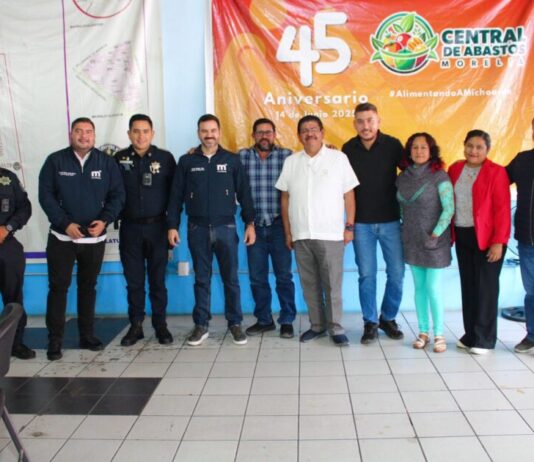 Yankel Benítez se reúne con Mesa Directiva del Mercado de Abastos para fortalecer el orden y la colaboración