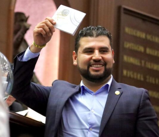 En momento decisivo, Octavio Ocampo llama a cerrar filas por la seguridad y respalda designación del nuevo Fiscal