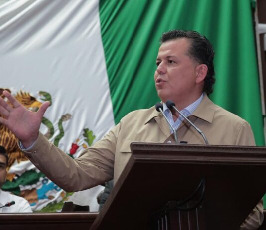 Crítica Memo Valencia reparto político de posiciones votadas en el Congreso