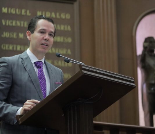 Presenta Alfredo Anaya iniciativa para garantizar transparencia y eficiencia en el gasto municipal