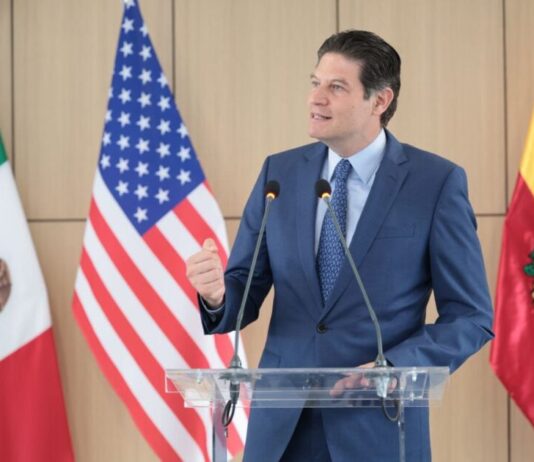 Alfonso Martínez fortalece comunicación con comunidad migrante en Estados Unidos