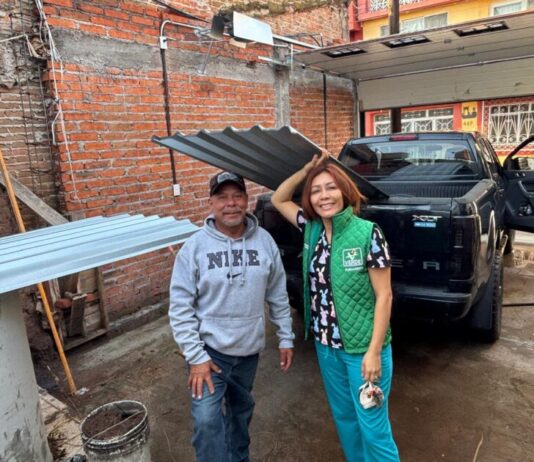 Partido Verde no para el trabajo en Puruándiro, entrega 100 láminas galvanizadas