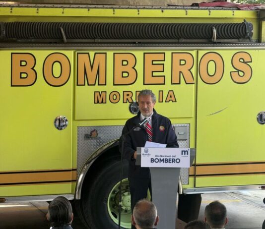 Gobierno de Morelia reconoce la entrega y heroísmo de bomberos
