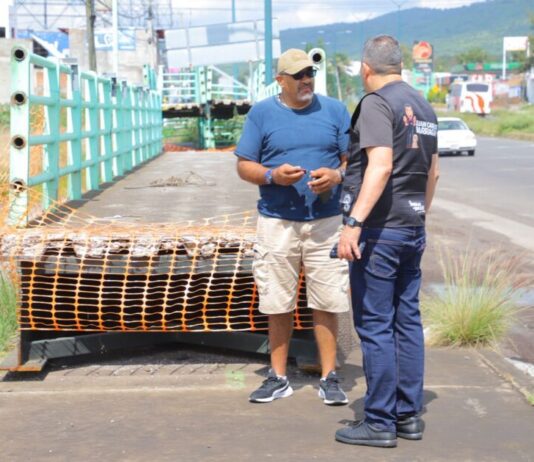 Juan Carlos Barragán exige soluciones ante abandono del puente peatonal en Villas del Pedregal
