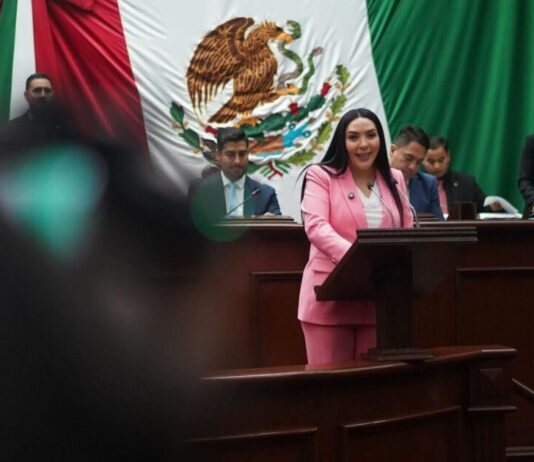 Adriana Campos llama a crear conciencia sobre la detección oportuna del cáncer de mama