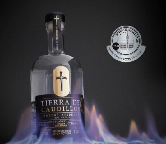 De Sahuayo para el mundo: Tierra de Caudillos, mezcal michoacano galardonado en Spirits Selection 2025