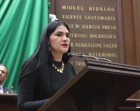 Diana Espinoza presenta propuesta para mejorar movilidad en Morelia, con la implementación del servicio Trolebús