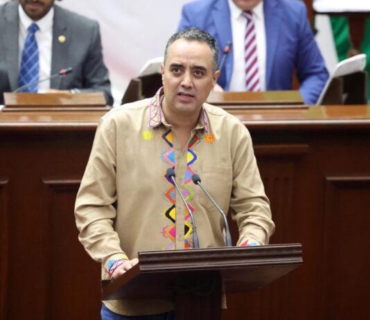 Juan Pablo Celis celebra reforma que garantiza justicia patrimonial a quienes sostienen el hogar