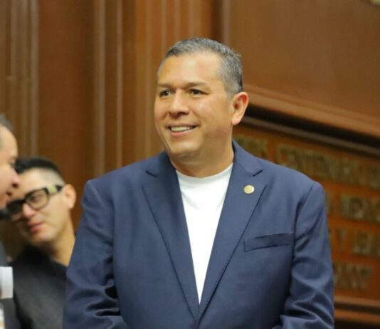 Barragán celebra reforma histórica desde ahora la Constitución de Michoacán protege a los animales