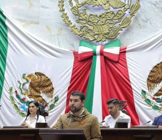 Octavio Ocampo impulsa reforma a la Ley de Educación para regular en Michoacán el uso de Inteligencia Artificial