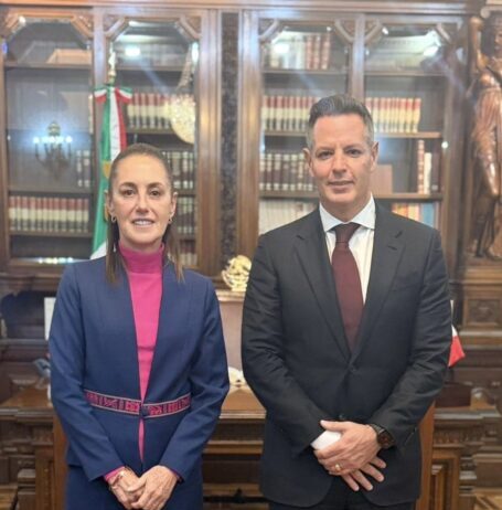 Alejandro Murat informa encuentro con Claudia Sheinbaum y destaca compromiso de trabajo institucional