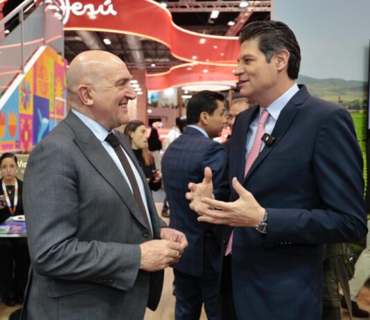 Se reúne Alfonso Martínez con don Jesús Julio Carnero, alcalde de Valladolid