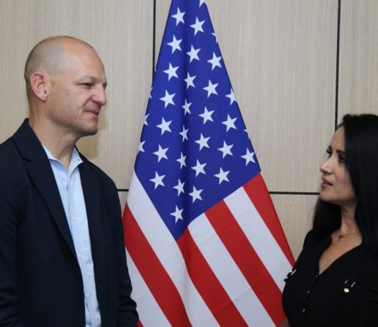 Morelia recibe autoridades estadounidenses para hermanamiento con Sacramento, California: Lucila Martínez