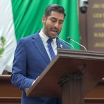 Alfonso Chávez propone ante el pleno chequeo médico anual gratuito