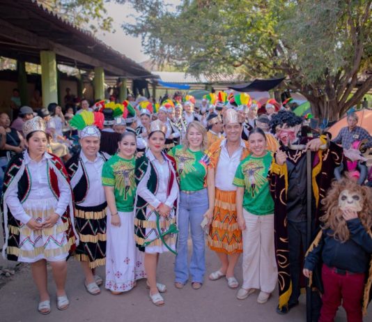 Dayana Pérez Mendoza acompaña con cercanía y fe la Fiesta de Ceniza en Carácuaro