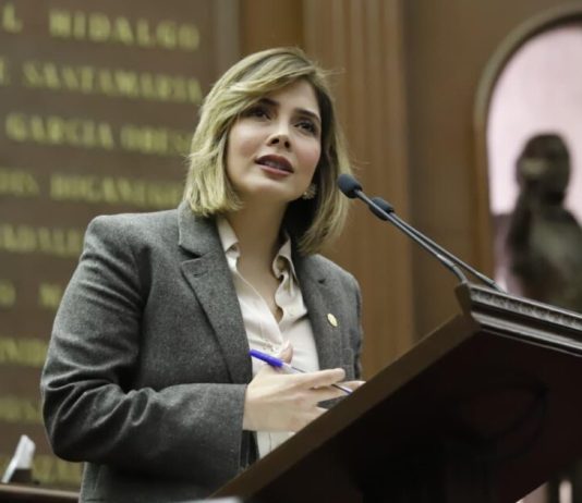 A propuesta de Brissa Arroyo, autorizan diputadas y diputados, instalación de un “Frascotón” en las instalaciones del Congreso del Estado