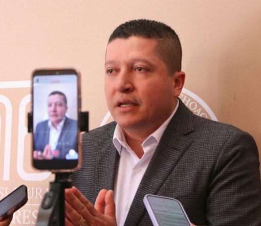 Presenta Vicente Gómez iniciativa para enunciar en la Ley las violencias de las mujeres