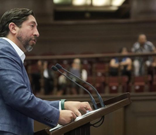 Abraham Espinoza impulsa reforma integral para la atención de la diabetes