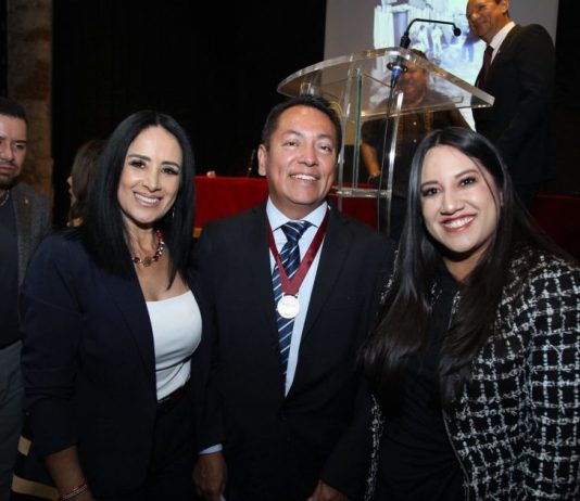 Reconoce Lucila Martínez labor periodística y destaca importancia de la libertad de expresión