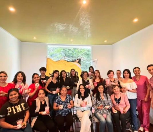 Lucila Martínez puso en marcha taller gratuito de elaboración de velas en Morelia