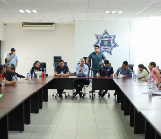 Atiende Adolfo Torres a colonos de Ciudad Jardín y La Esperanza