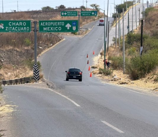 Gobierno de Alfonso Martínez implementa jornada de limpieza en salida a Charo