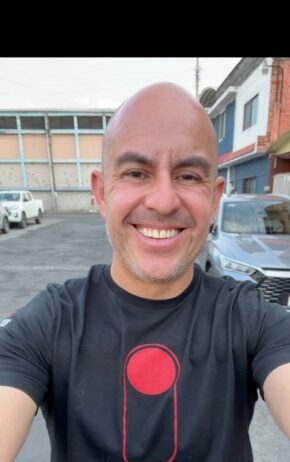 Fito Torres responde a ataques y llama a apagar la narcopolítica *Reafirma su compromiso social contra la narcocultura