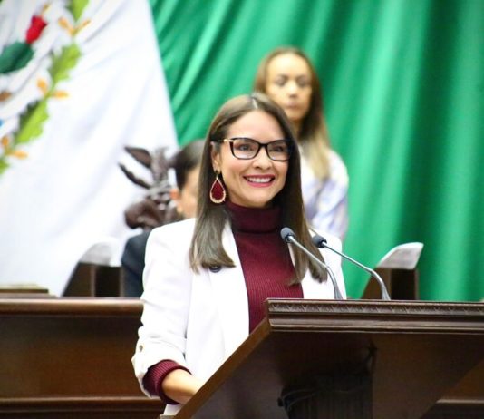 Nalleli Julieta presenta iniciativa para garantizar igualdad sustantiva