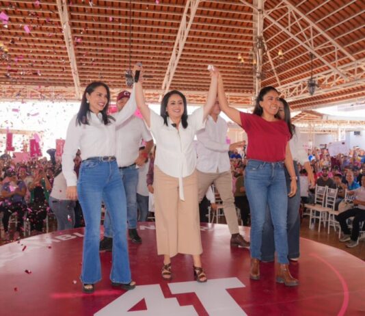 Fanny Arreola se destapa a favor de Gladyz Butanda rumbo a 2027