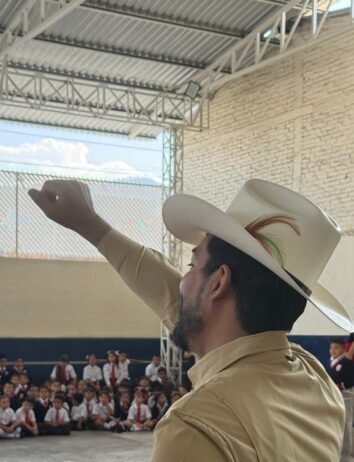 Humberto Jiménez Solís fortalece espacios educativos en beneficio de la niñez de Los Reyes