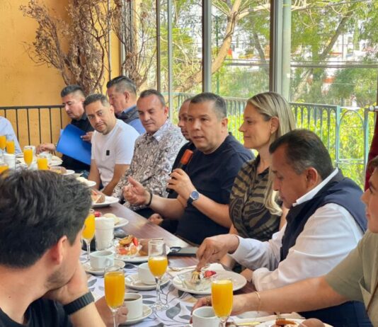 Barragán se reúne con empresarios de Morelia