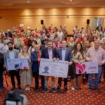 Dayana Pérez fortalece vínculos familiares con entrega de visas en Salvador Escalante