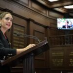 Sandra Arreola presenta iniciativa para garantizar intérpretes de Lengua de Señas en los Servicios de Salud de Michoacán