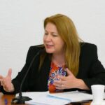 Acusan a directora del Telebachillerato de solapar a docente tóxico del Plantel 221