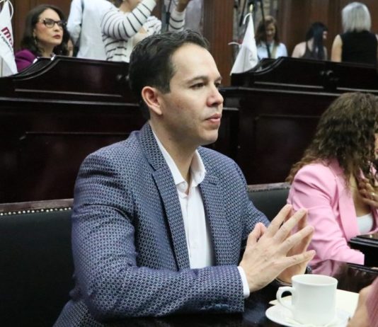 Presenta Alfredo Anaya iniciativa para garantizar cuidado integral digno a niñas, niños y adolescentes bajo tutela del Estado