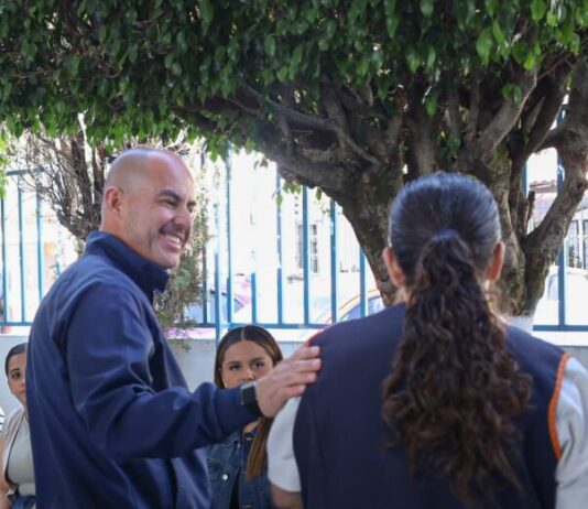 “No podemos dejar a niñas, niños y jóvenes expuestos durante meses al ocio digital sin supervisión”: Adolfo “Fito” Torres
