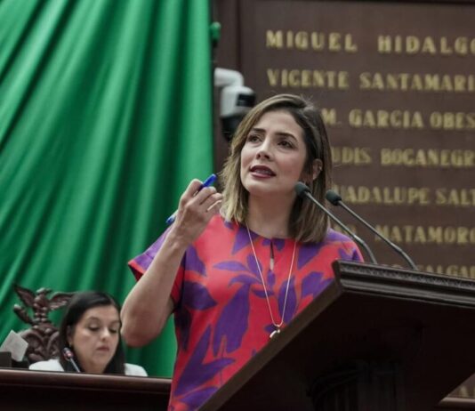 Brissa Arroyo propone fortalecer derechos de presidentas y presidentes municipales sustitutos para dar certeza institucional y gobernabilidad