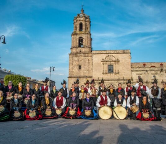 Rotundo éxito, la presentación de la Banda de Gaitas de Forcarei en Morelia
