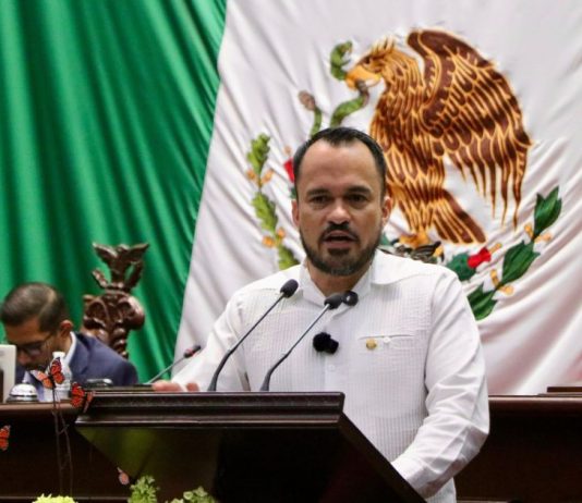 Presenta Hugo Rangel iniciativa contra “encuestas cuchareadas” en Michoacán