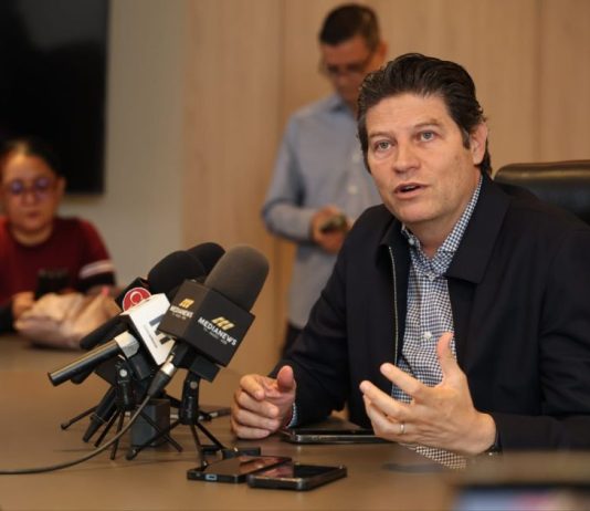Morena está acabando con las instituciones: Alfonso Martínez