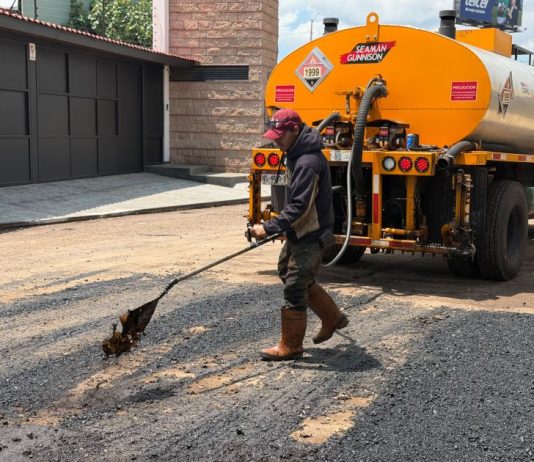 Gobierno de Alfonso Martínez interviene calle Lima con Programa de Reencarpetamiento