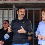 Yankel Benítez supervisa pavimentación en colonia Arboledas