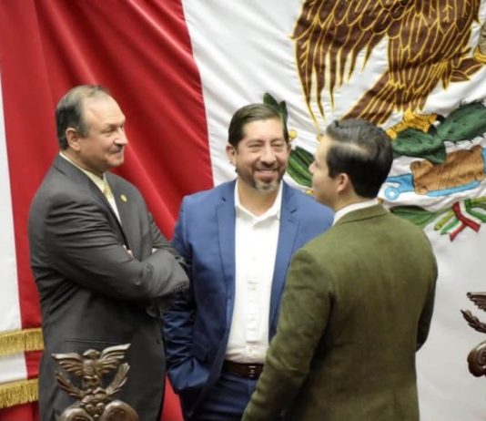 Abraham Espinoza, celebra aprobación de validez jurídica de documentos viales digitales
