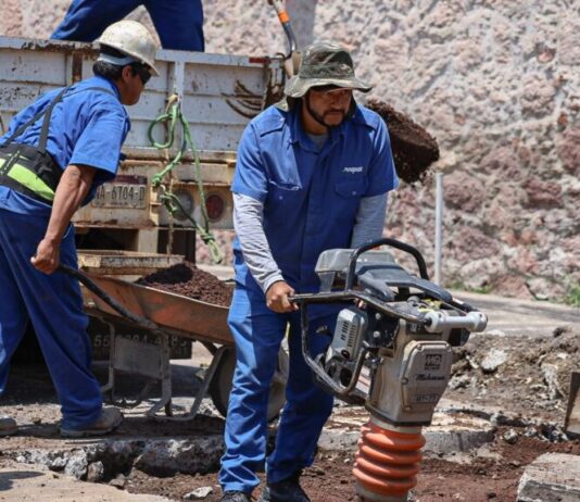 Ooapas restablece el funcionamiento del drenaje sanitario frente a la XXI Zona Militar