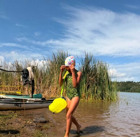 De Zirahuén al mar, valiente debut de Aketzali en aguas abiertas